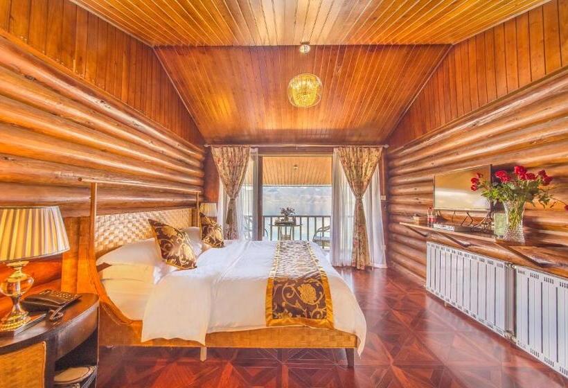 غرفة قياسية مزوَّدة بشُرفة, Lugu Lake In Love Inn Hostel