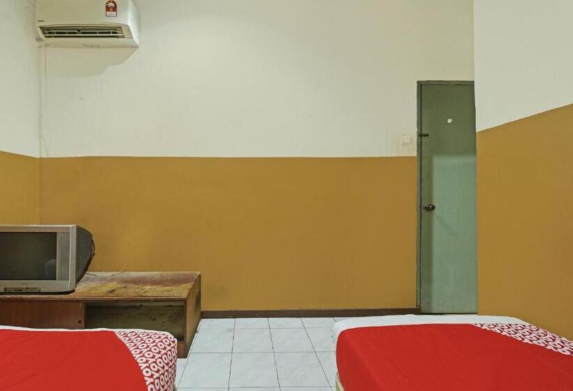 غرفة قياسية ثلاثية, Maple Hotel By Oyo