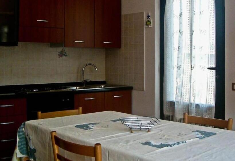 חדר דלוקס נוף לגינה, B&b Da Giusy