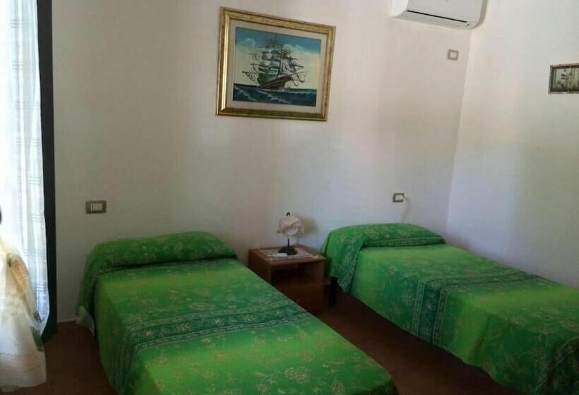 חדר דלוקס נוף לגינה, B&b Da Giusy