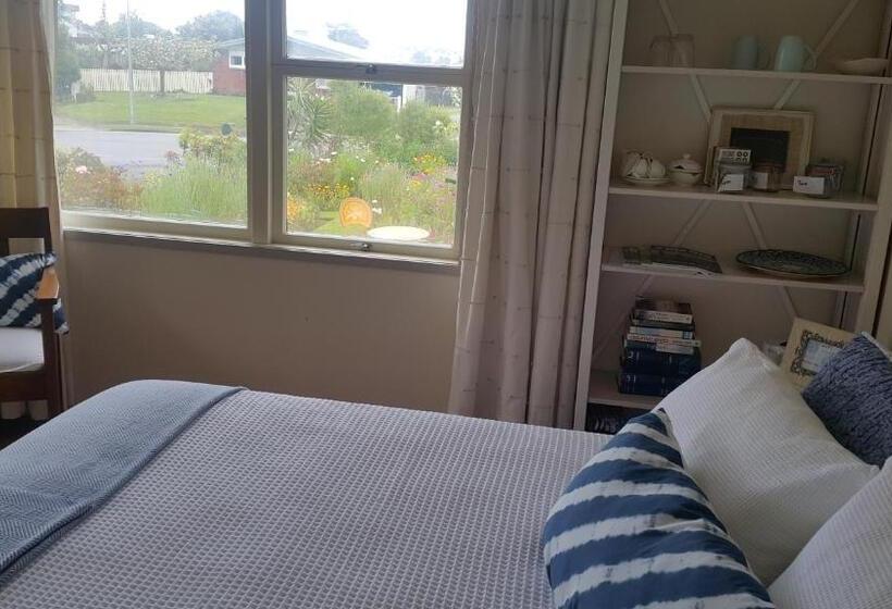 غرفة قياسية مطلّة علي الحديقة, Blooming Delight Tauranga