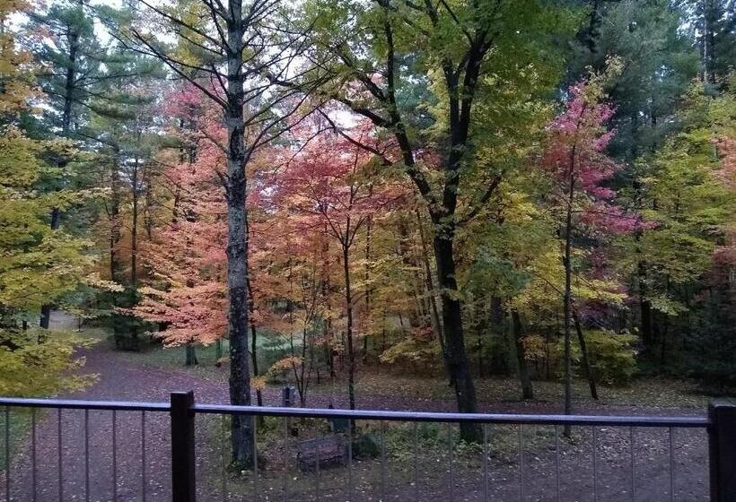 Люкс Повышенной Комфортности, Bed And Breakfast Suite At The Wooded Retreat