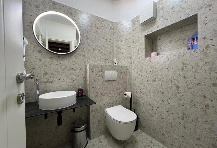 חדר משפחתי נוף להרים, Chestnut Hill