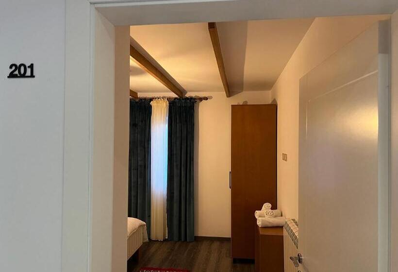 חדר סטנדרט נוף להרים, Chestnut Hill