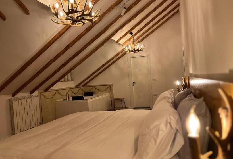 מיטת קינג בסוויטה, Chestnut Hill