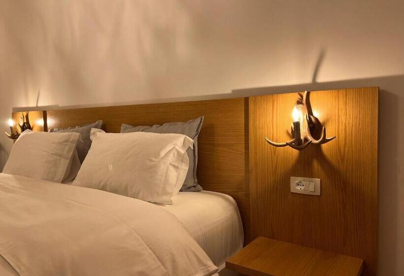 מיטת קינג בסוויטה, Chestnut Hill