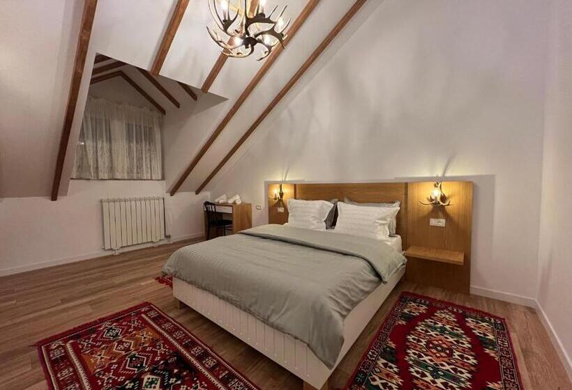 스탠다드 룸 킹사이즈 침대, Chestnut Hill