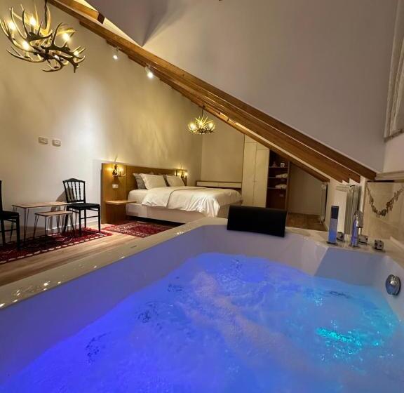 מיטת קינג בסוויטה, Chestnut Hill