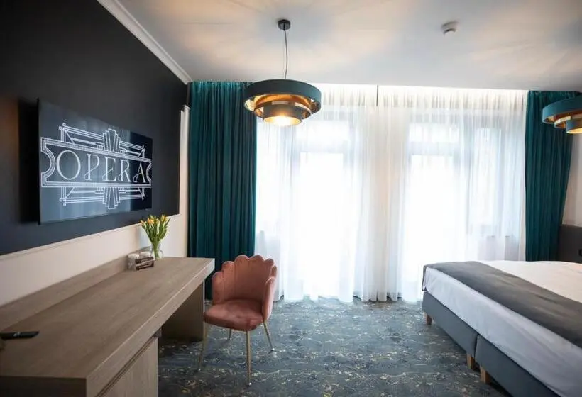 Deluxe Kamer met Balkon, Opera