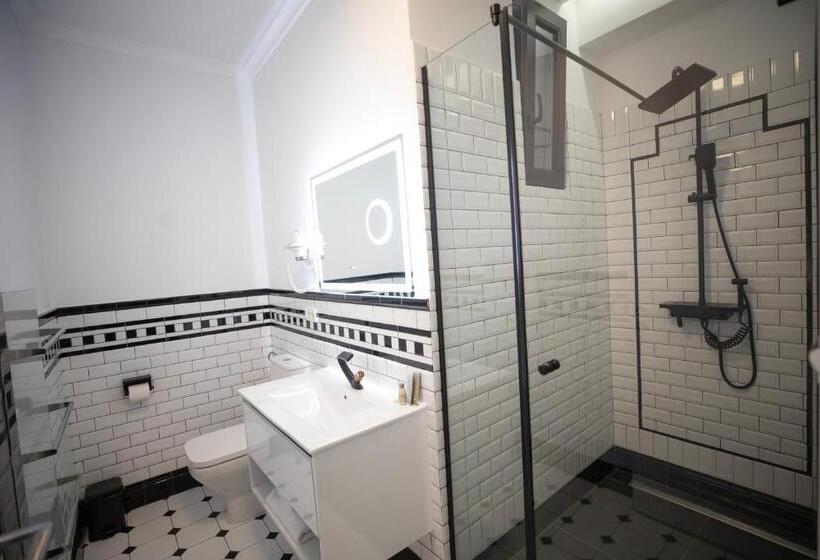 Номер Deluxe с Балконом, Opera