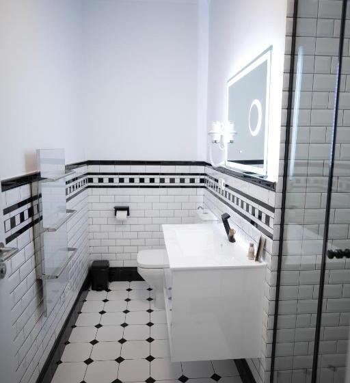 Номер Deluxe с Балконом, Opera