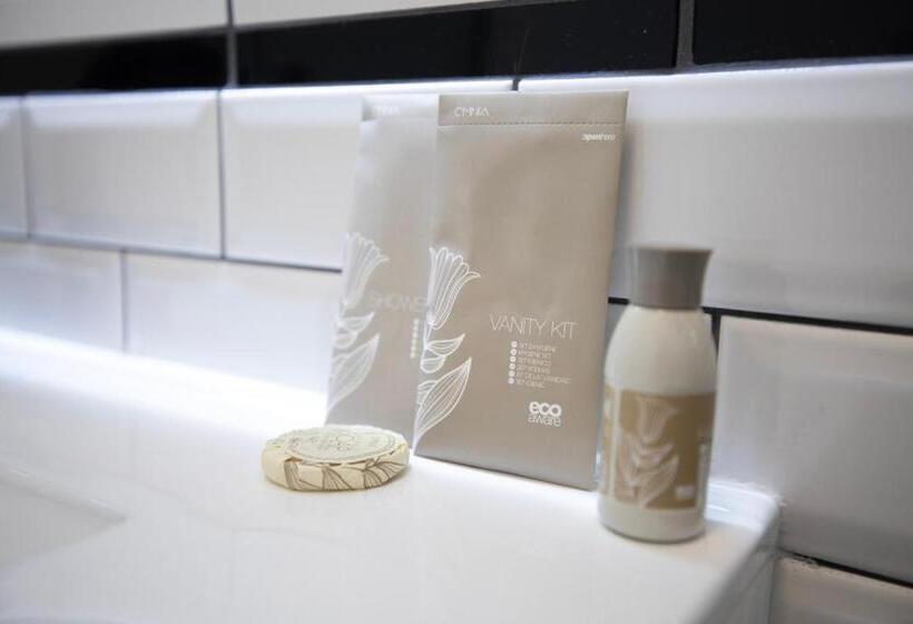 Номер Deluxe с Балконом, Opera