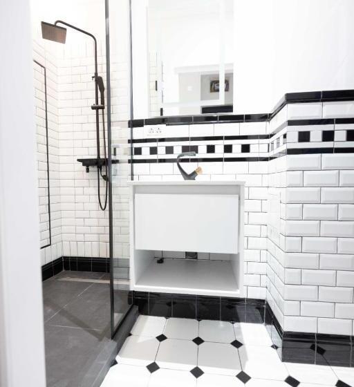 Апартаменты 1 Спальня с Балконом, Opera