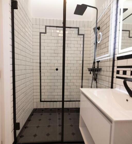 Апартаменты 1 Спальня с Балконом, Opera