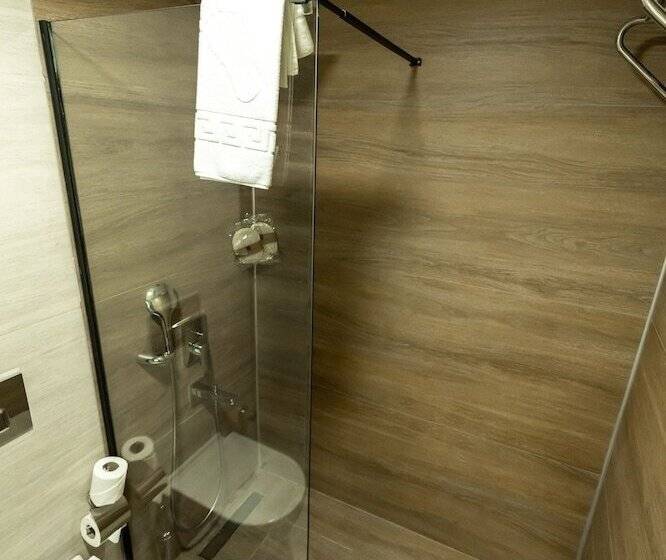 اتاق خانوادگی, Sarpi̇no Mountai̇n