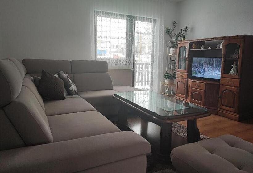 خانه 4 خوابه, Apartmani Matko