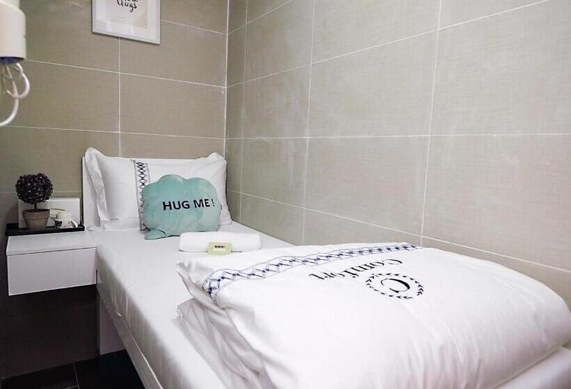 اتاق استاندارد یک نفره, Hk International Hostel