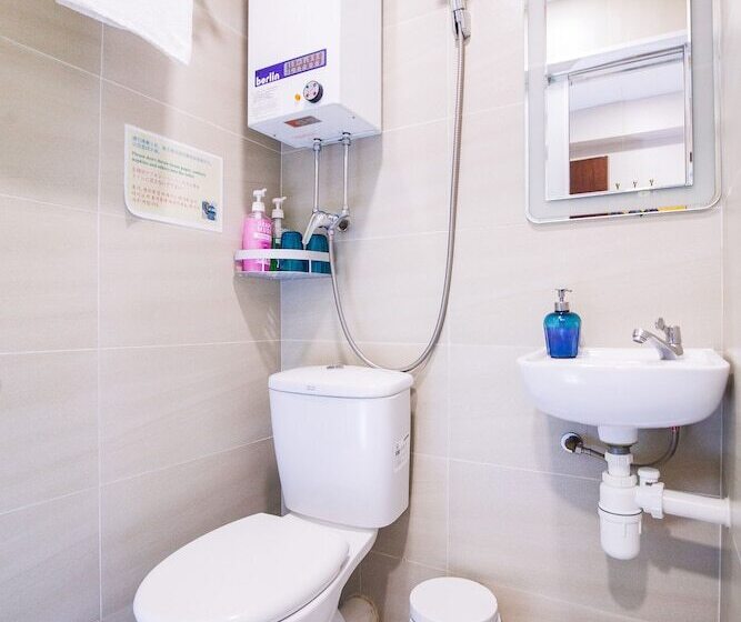 اتاق استاندارد, Hk International Hostel