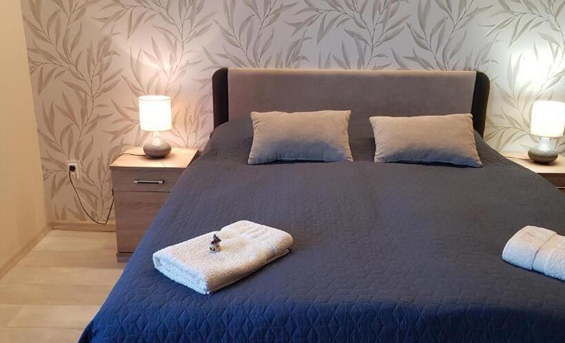 Апартаменты 1 Спальня, Rózsa Apartmanház