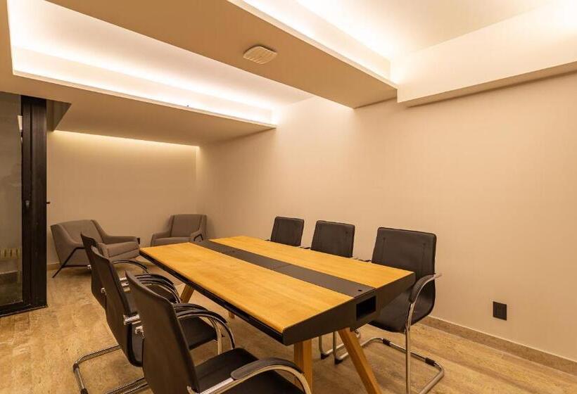 침실 1개 발코니 아파트, Homero 1410 By Royal Home Polanco