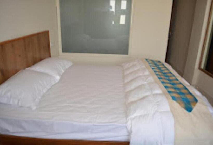 Quarto Deluxe, Aamantran@fortmaheshwar,maheshwar