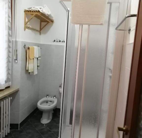 스탠다드 트리플 룸, Albergo Mologna