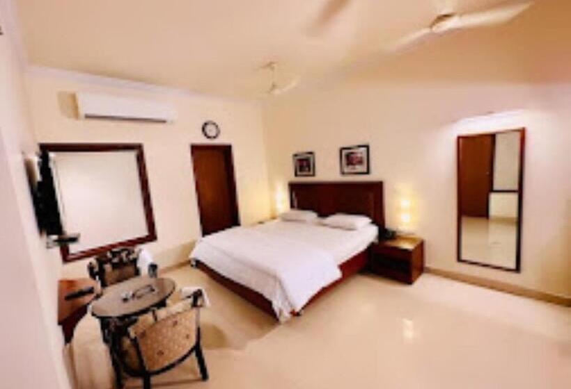 スタンダードシングルルーム, Bombay Inn Cuttack