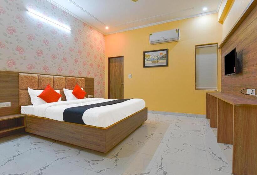 디럭스 룸 킹사이즈 침대, Vibha Palace