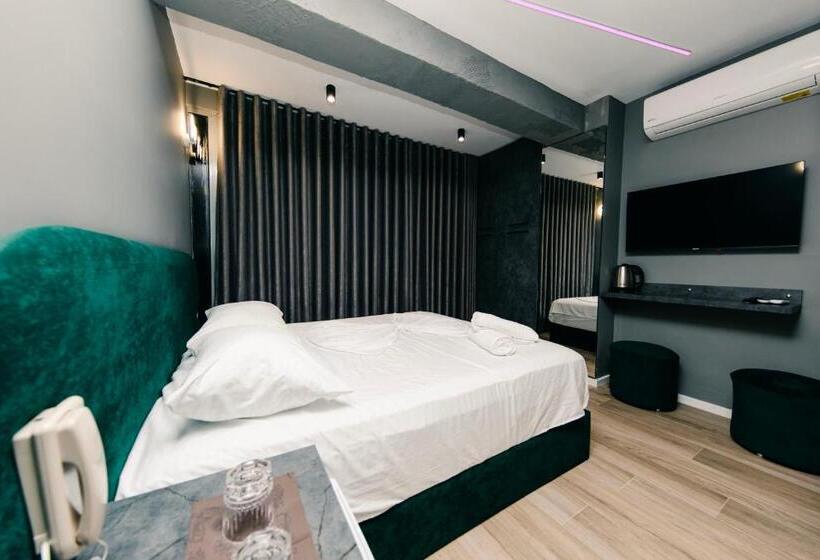 스탠다드 룸, Love Hotel Tirana
