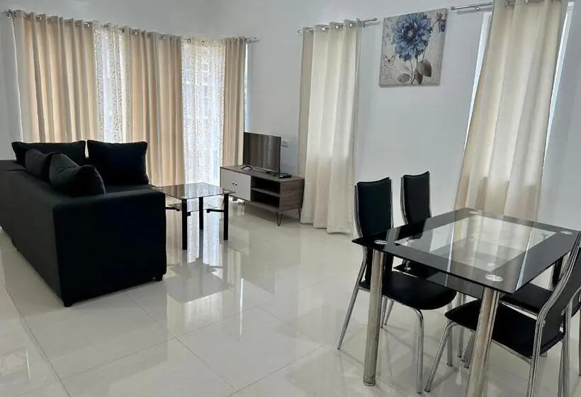 Deluxe Studio, Minglanilla Modena Townsquare