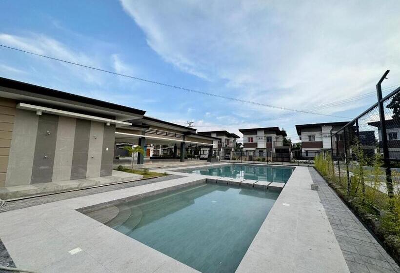 디럭스 스튜디오, Minglanilla Modena Townsquare