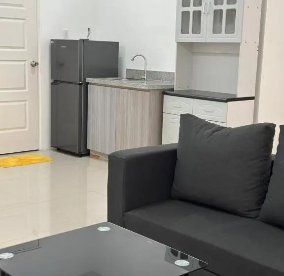 Deluxe Studio, Minglanilla Modena Townsquare