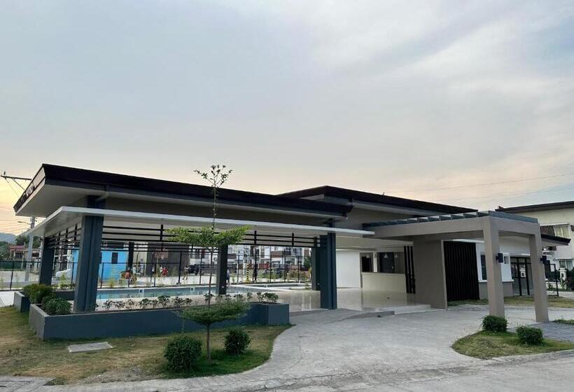 디럭스 스튜디오, Minglanilla Modena Townsquare