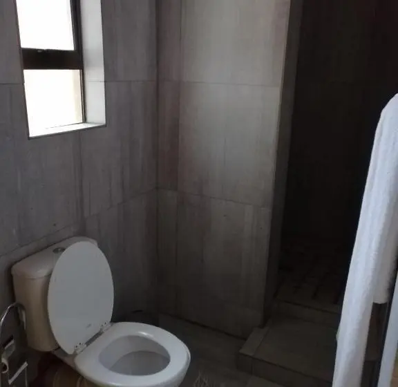 エコノミールーム, Kanyane Lodge