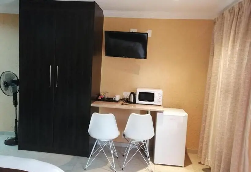 デラックスルーム, Kanyane Lodge