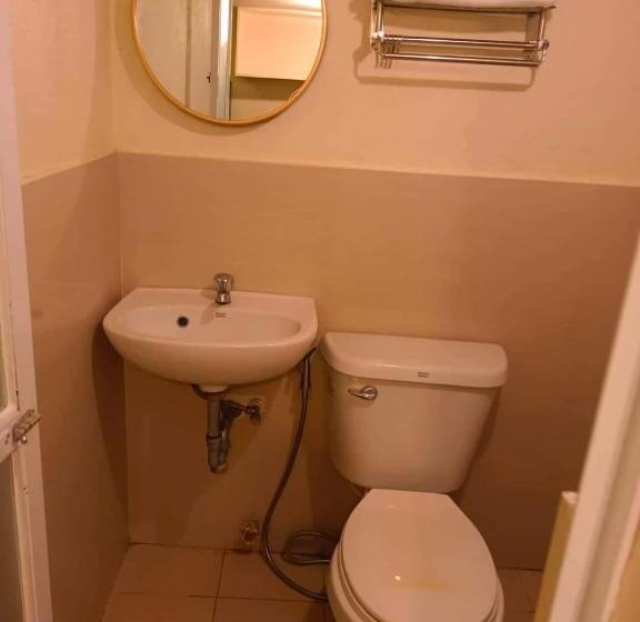 Familie Værelse, White Hub