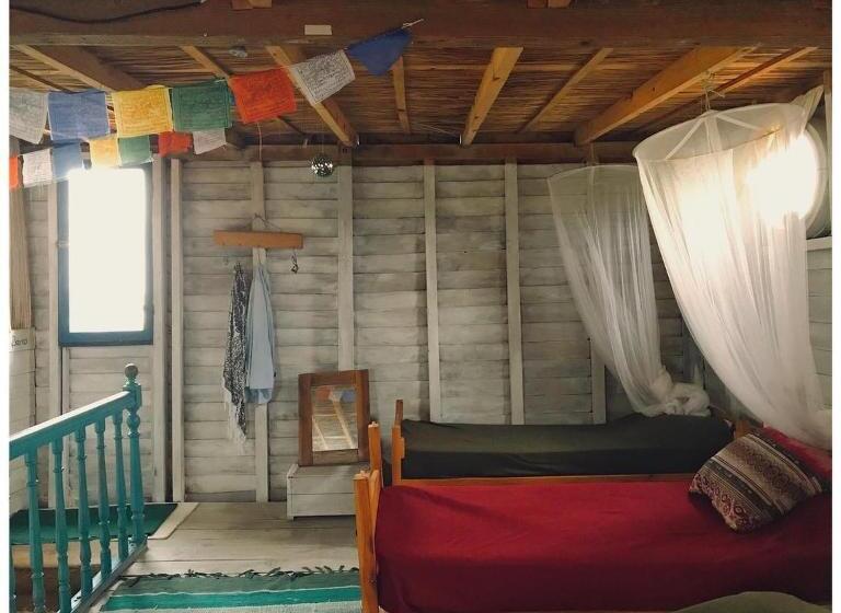 공동 객실, Casa Satori
