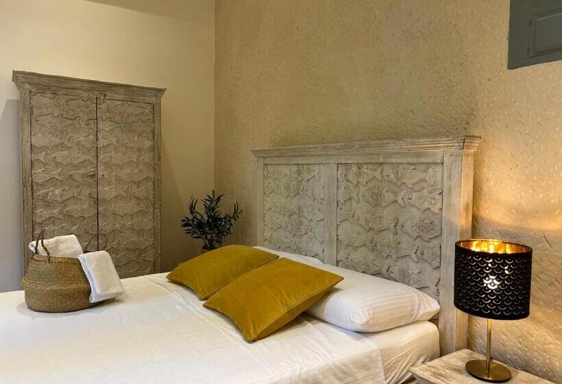 استودیوی لوکس, Boutique Hotel Casa Grande