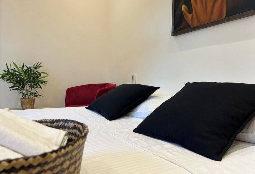 استودیوی لوکس, Boutique Hotel Casa Grande