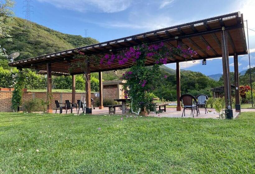 חדר דלוקס לארבעה, Hacienda La Tulia Eco