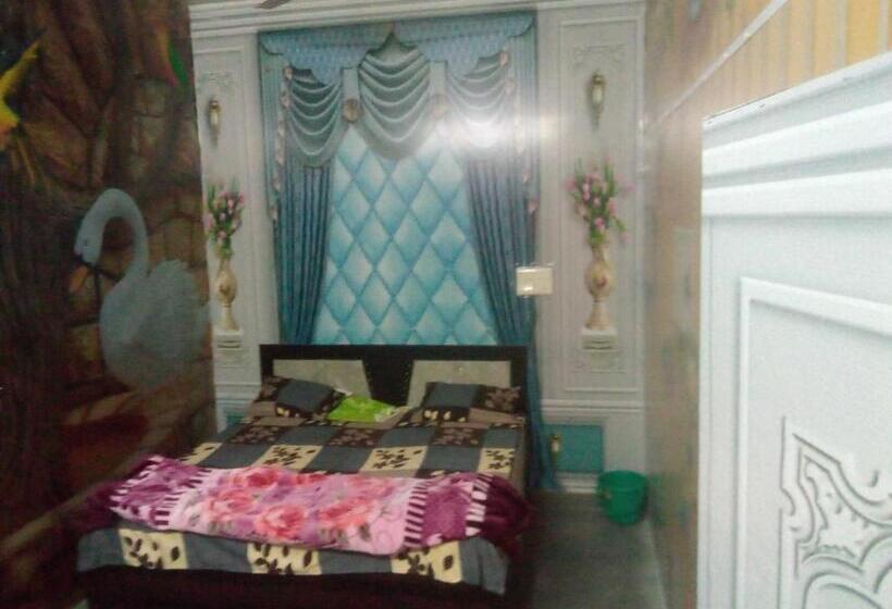 트리플 클래식 룸, Oyo Indian