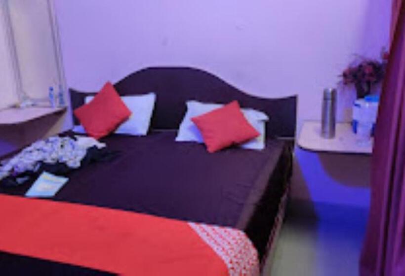 Deluxe Room, Radhika Kunj Palace,chhatarpur