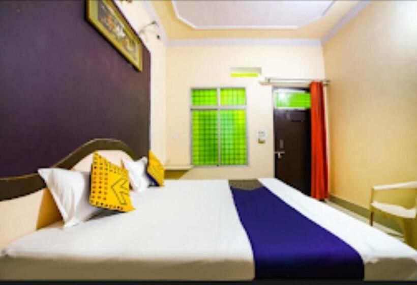 Deluxe Room, Radhika Kunj Palace,chhatarpur