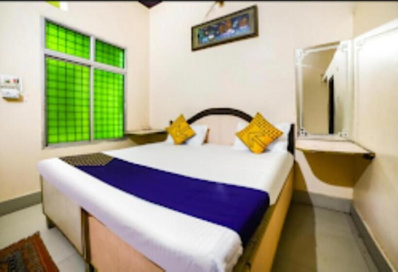 Deluxe Room King Size Bed, Radhika Kunj Palace,chhatarpur