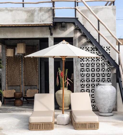 חדר סטנדרט נוף לבריכה, Kano Twin