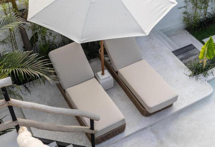 חדר סטנדרט נוף לבריכה, Kano Twin