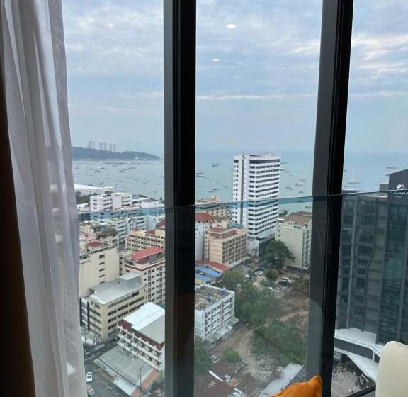 استودیوی استاندارد با چشم‌انداز دریا, 502 Edge芭提雅市中心25楼高层海景服务公寓，芭提雅海湾景观，近沙滩，步行街，购物中心