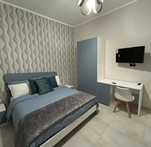 Deluxe Kolmen Hengen Huone, B&b Girasoli