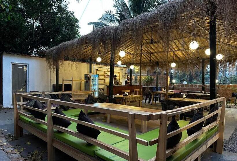 Habitació Economy, Acoustic Cafe And Wooden Cottages