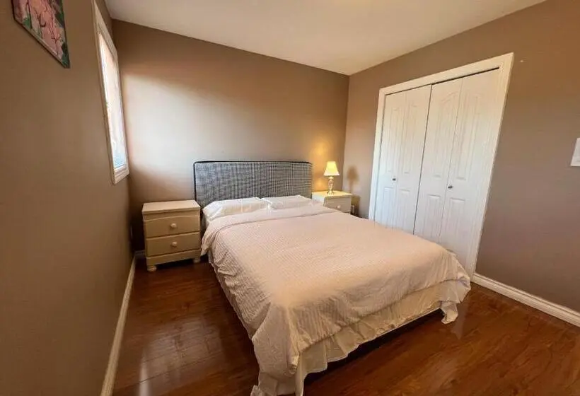 اتاق استاندارد با سرویس بهداشتی مشترک, Comfortable Utopia B&b